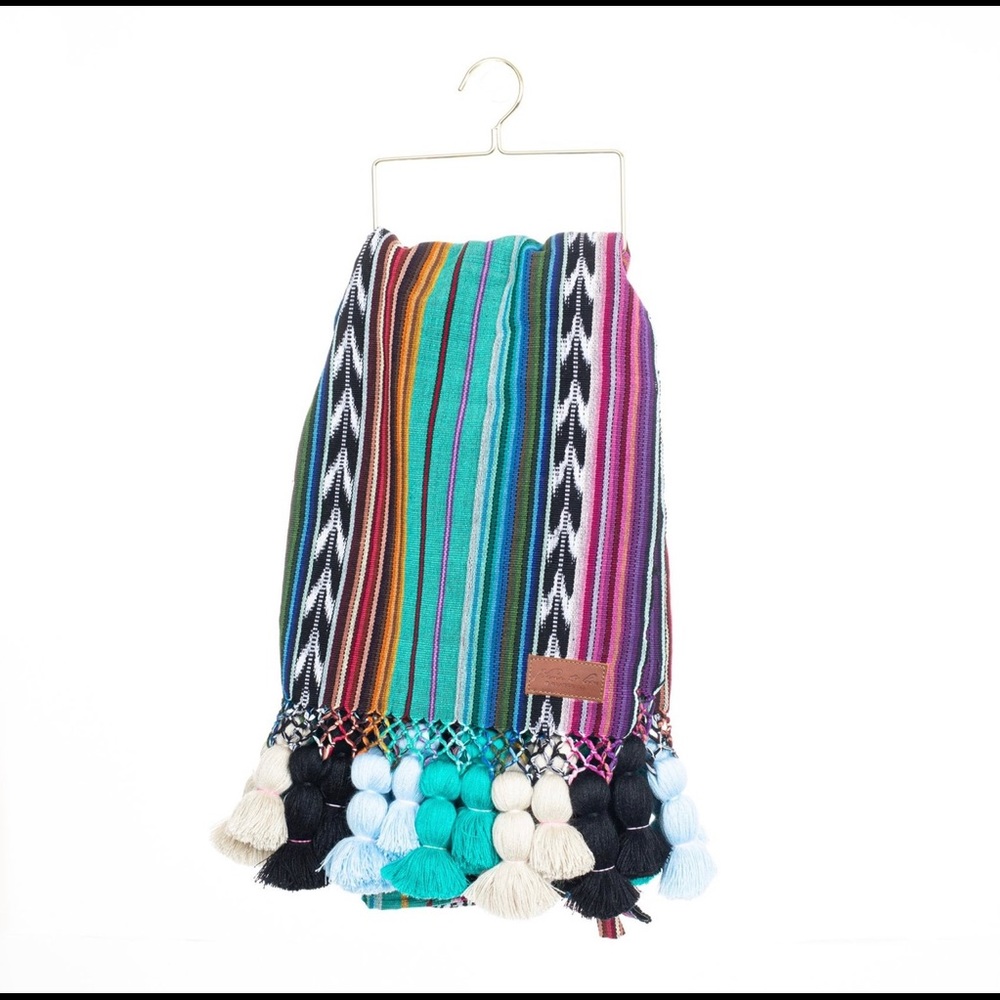 Nena and Co. Artisan Baja Throw Brand New